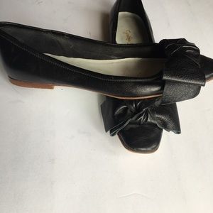 Cynthia Rowley black leather flats w/ leather bow